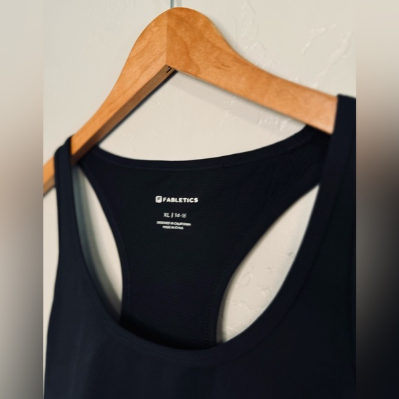 NWT Fabletics Leon Tank Ultra Soft Racerback Performance Top Black SZ XL NWT! - Picture 9 of 16